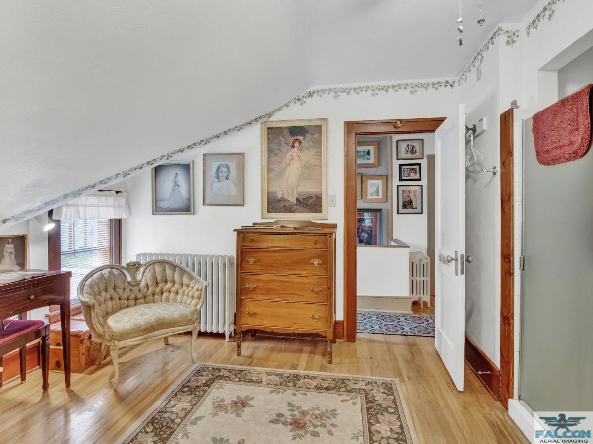 Robins Nest Bed & Breakfast Cody Exteriér fotografie