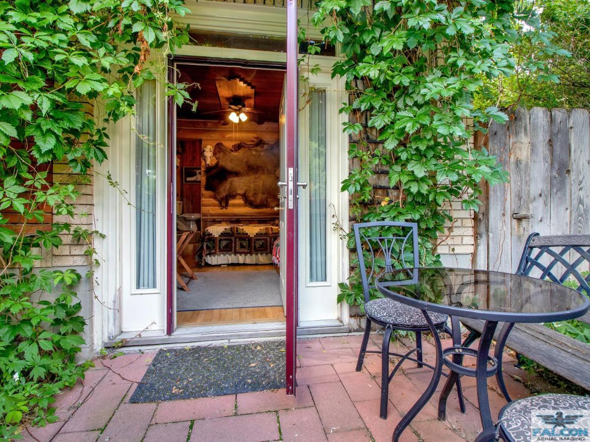 Robins Nest Bed & Breakfast Cody Exteriér fotografie