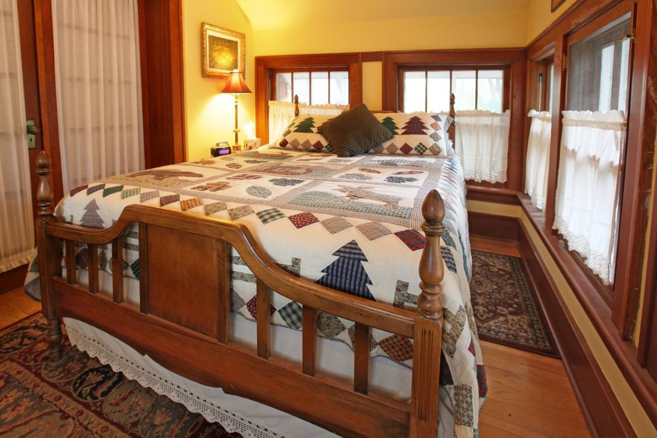 Robins Nest Bed & Breakfast Cody Exteriér fotografie